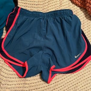 Large women’s Nike running shorts